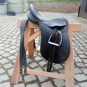 Veelzijdigheidszadel Kieffer 18 Inch